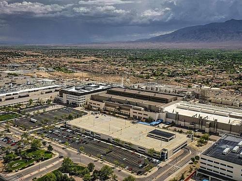 Das Bild zeigt das Intel-Werk in Rio Rancho, New Mexico. Foto: Roberto E. Rosales/Albuquerque Journal via ZUMA/dpa