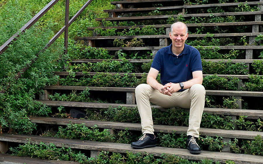 Dr. Magnus Kobel