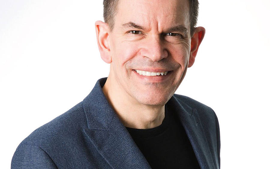 Dr. John Bates, der CEO von SER