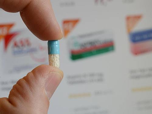 Die Sicherheitslücke machte betroffene Online-Apotheken für das so genannte «Session-Hijacking» anfällig. Dabei verschafft sich ein Angreifer Zugriff auf die Browser-Sitzung eines anderen Nutzers, der gerade in einem Onlineshop aktiv ist. Foto: Franz