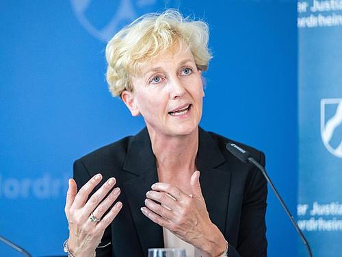 Sabine Bendiek, Vorsitzende der Geschäftsführung von Microsoft Deutschland, wechselt laut Informationen der «Wirtschaftswoche» zu SAP. Foto: Marcel Kusch/dpa