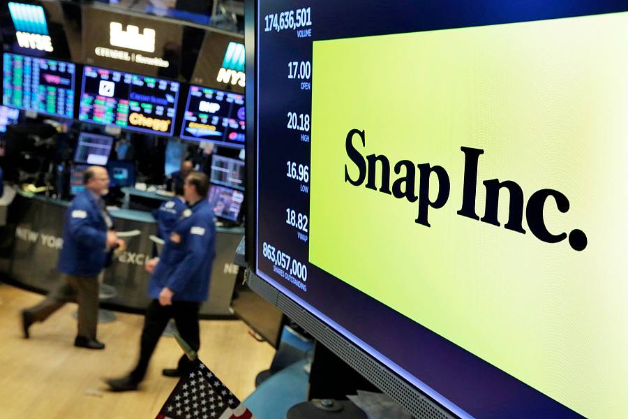 Das Logo von Snap Inc. ist auf einem Monitor des New York Stock Exchange zu sehen.