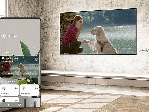 TV-Gerät an der Wand. Foto: Samsung Electronics/obs