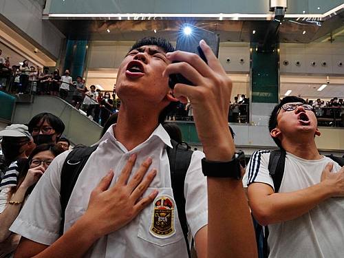 China hat Apple vorgeworfen, die Demonstranten in Hongkong zu unterstützen. Foto: Vincent Yu/AP/dpa