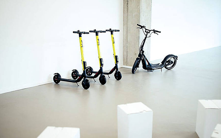 Elektro-Scooter am Schwabing Tor