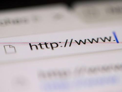 30 Jahre nach der Vorstellung des Konzeptes für das World Wide Web wird das Internet allein in Deutschland von rund 61 Millionen Menschen ab 16 Jahren genutzt. Foto: Jens Büttner/dpa-Zentralbild/dpa