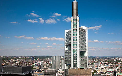 Blick auf die Commerzbank-Zentrale in Frankfurt.
