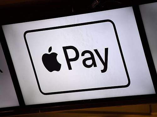 Die EU-Kommission erhebt neue Vorwürfe gegen Apple. Foto: Lino Mirgeler/dpa/dpa-tmn