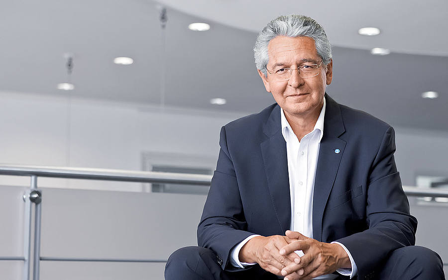 Johannes Bischof, Konica Minolta Business Solutions