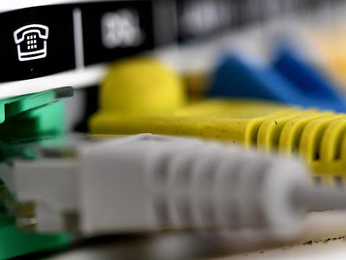Der Bundestag hat für ein Recht auf schnelles Internet gestimmt. Foto: picture alliance / Federico Gambarini/dpa