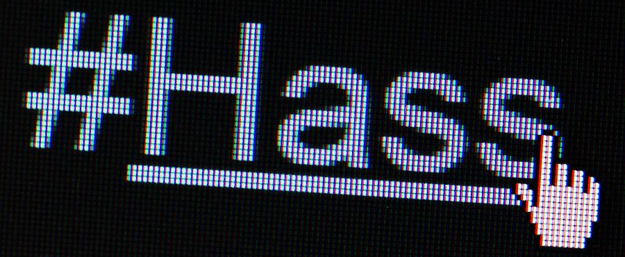 Kampf gegen Hasspostings