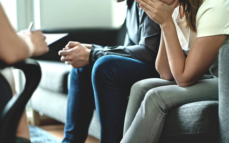 Pärchen bei der Psychotherapie