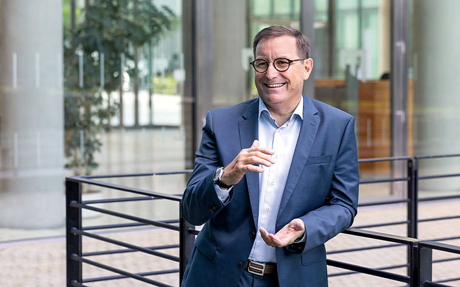 Stéphane Paté, Dell
