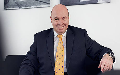 Thomas Sting verlässt die Data Center Group