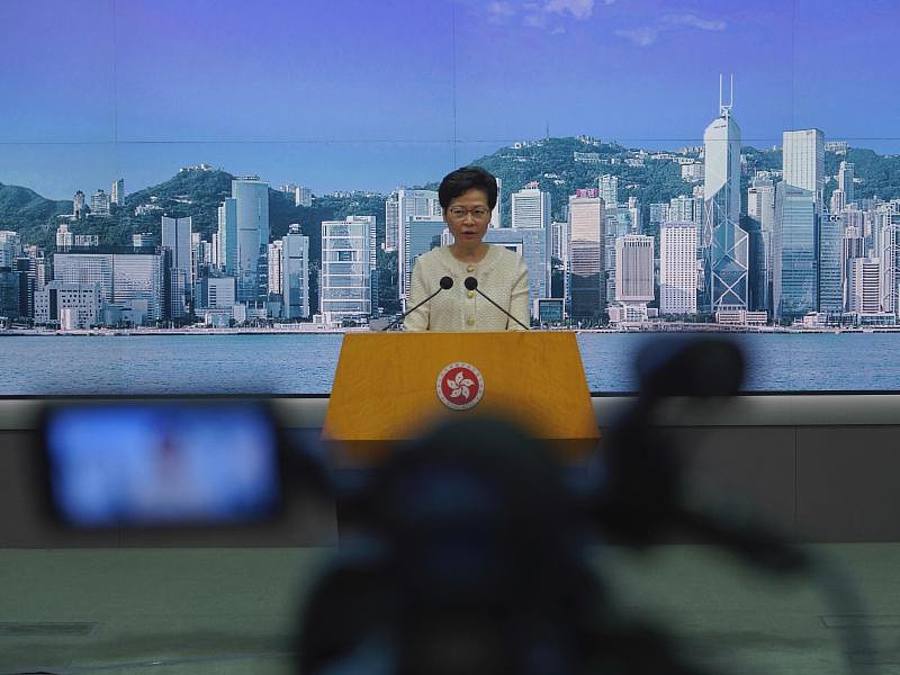 Carrie Lam, Regierungschefin der chinesischen Sonderverwaltungszone Hongkong. Foto: Vincent Yu/AP/dpa