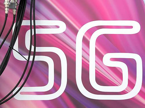 Microsoft hat eine breit angelegte Initiative gestartet, um Mobilfunkprovider mit maßgeblichen Komponenten für die Infrastruktur von 5G-Netzen zu versorgen. Foto: Sebastian Kahnert/dpa-Zentralbild/dpa