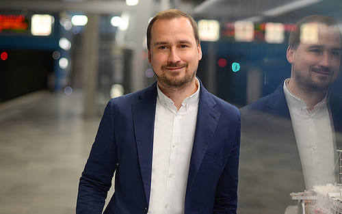 Sebastian Neil Hölken, Hansecom