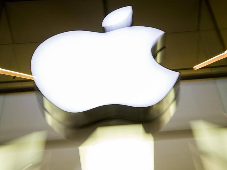 Einem Medienbericht zufolge sollen Apple-Autos komplett autonom fahren. Foto: Peter Kneffel/dpa