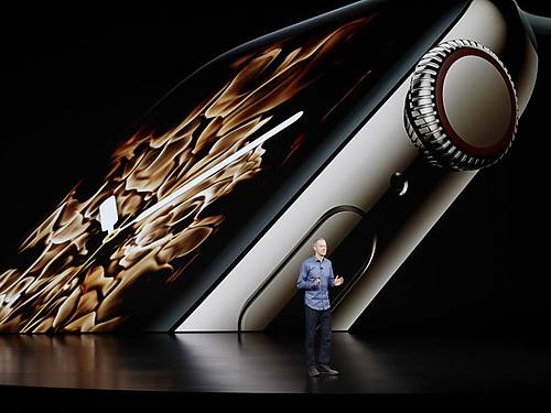 Jeff Williams, Chief Operating Officer bei Apple, spricht über die Apple Watch Series 4. Foto: Marcio Jose Sanchez/AP