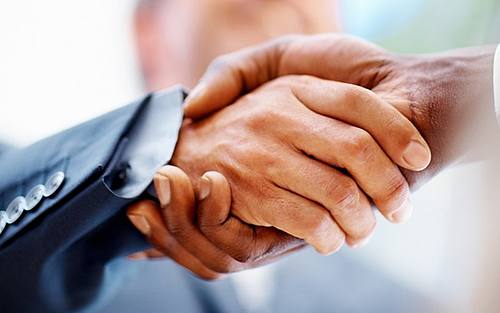 Handschlag, Bildquelle: Thinkstock/iStockphoto