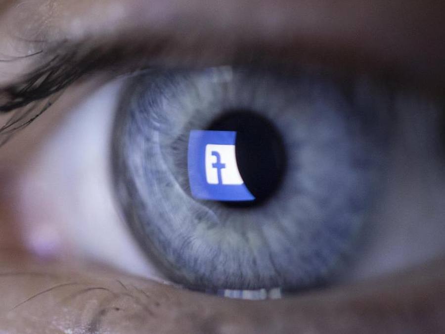 Facebook selbst hat mehrere russische Medien-Seiten bei Facebook abgeschaltet. Foto: Gaetan Bally/KEYSTONE/dpa