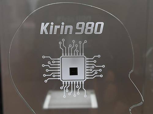 Der Kirin 980 soll die Leistung in Smartphones um 20 Prozent steigern und 40 Prozent weniger Energie verbrauchen als bisherige Top-Prozessoren. Foto: Robert Günther