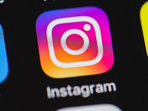 Das Icon von Instagram auf einem Apple iPhone 6. Foto: Rolf Vennenbernd/dpa