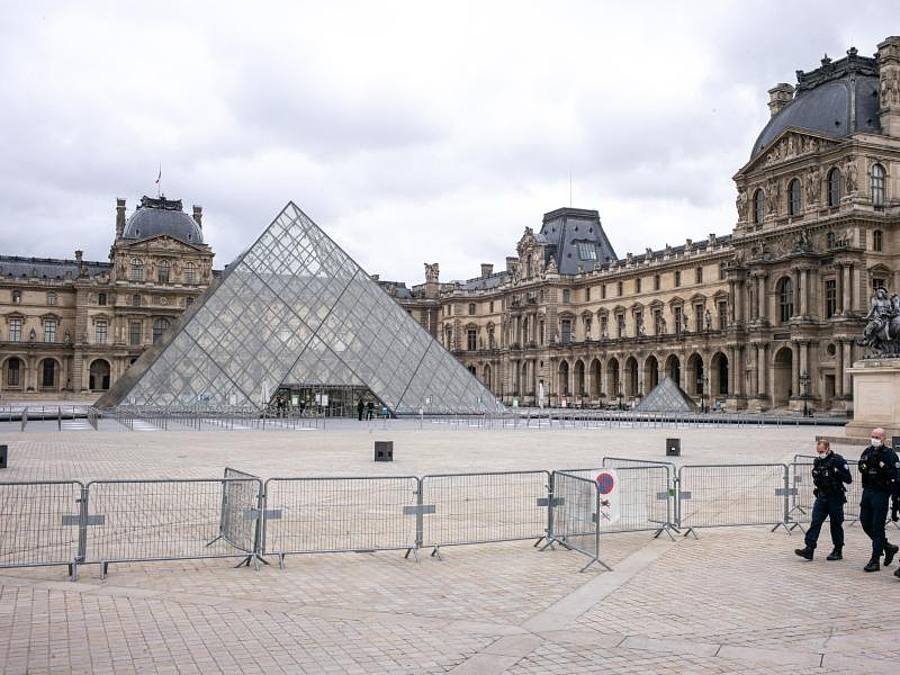 Der Louvre in Paris macht über 480.000 Werke im Internet zugänglich. Foto: Elko Hirsch/dpa