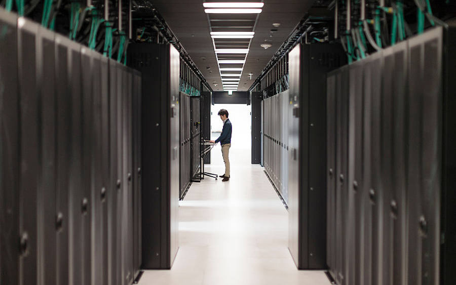 Das neue Hochleistungs-Cluster Hawk 