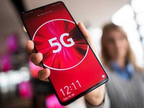 5G soll das mobile Internet in Deutschland schneller machen. Foto: Federico Gambarini/dpa