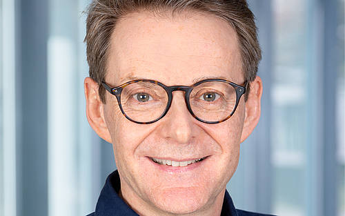 Dr. Thomas Nowak 