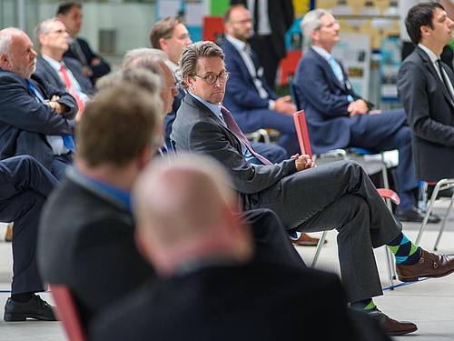 Andreas Scheuer, Bundesminister für Verkehr und digitale Infrastruktur, beim Auftakt für das Breitbrandprojekt. Foto: Klaus-Dietmar Gabbert/dpa-Zentralbild/dpa