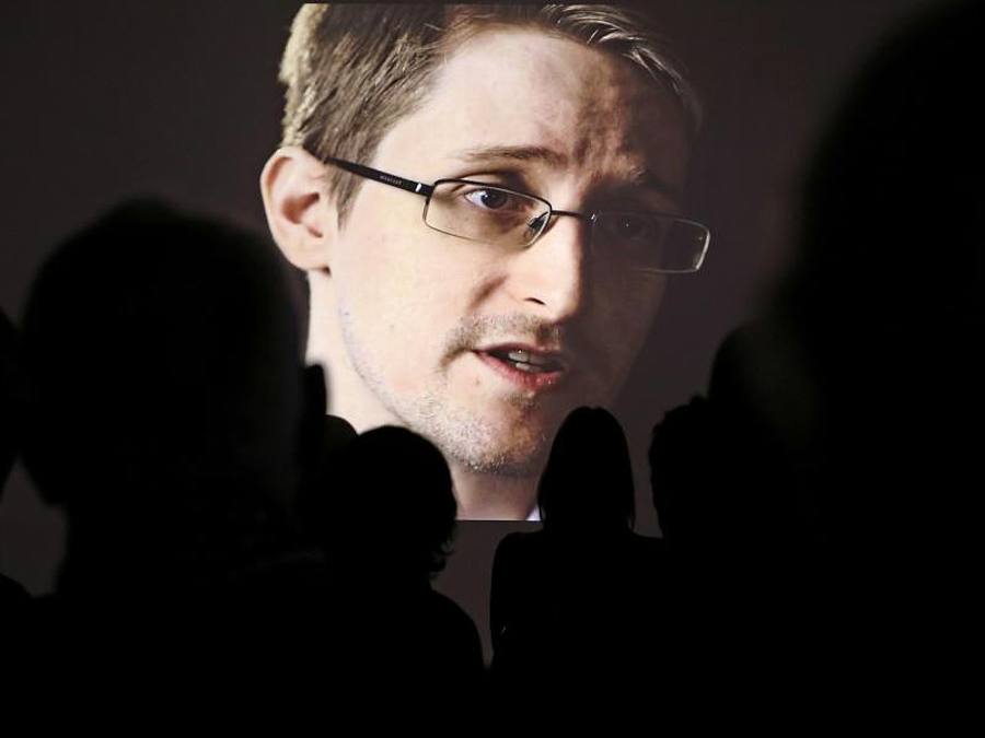 Der Whistleblower Edward Snowden hat mit der Versteigerung eines digitalen Kunstwerks eine Millionenspende für seine Journalistenstiftung erzielt. Foto: Christian Charisius/dpa