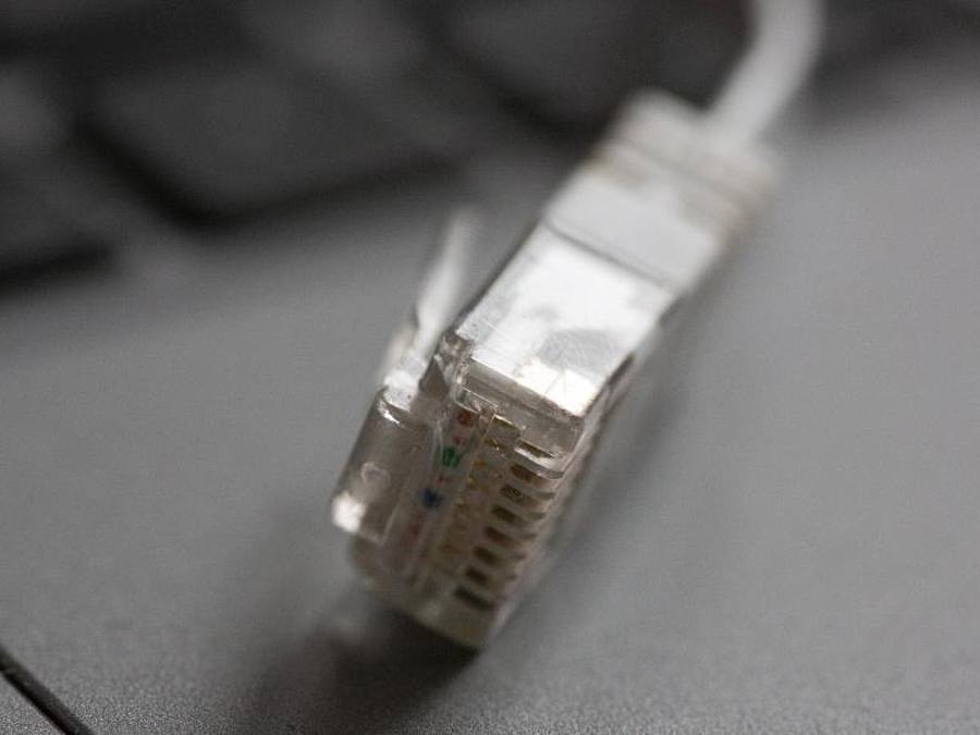 Mit einer ab Dezember gültigen Gesetzesänderung steigt der Druck auf die Internetanbieter, den Verbrauchern die vertraglich zugesicherte Bandbreite auch wirklich zu liefern. Foto: Fernando Gutierrez-Juarez/dpa-Zentralbild/dpa