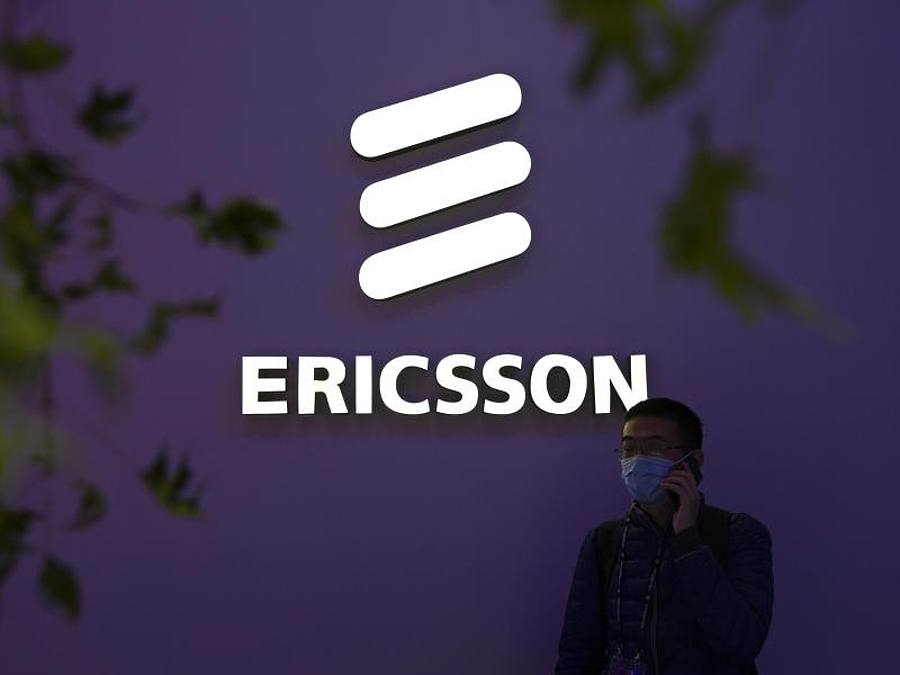 Ericsson bleibt dem Mobile World Congress in Barcelona dieses Jahr fern. Foto: Mark Schiefelbein/AP/dpa