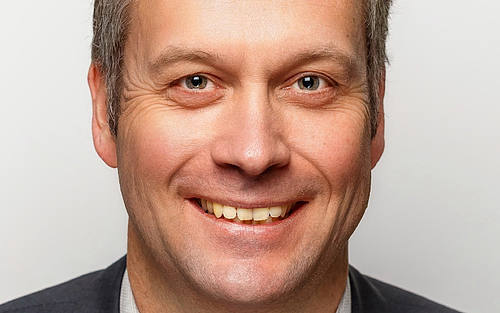 Helge Lüthgens, Cohesity