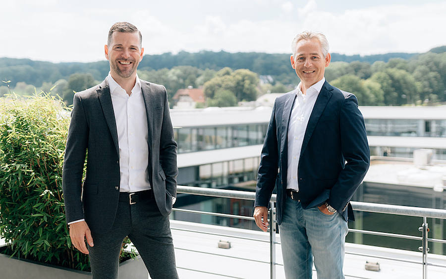 Patric Dahse (links, CEO Natuvion) und Norbert Rotter (CEO Itelligence AG)