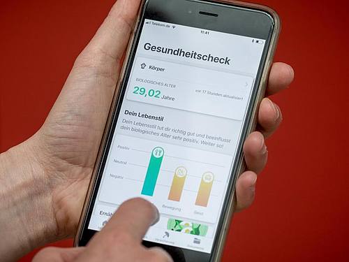 „Vivy” soll an Impftermine und Vorsorgeuntersuchungen erinnern. Ein Medikamentencheck soll mögliche Wechselwirkungen anzeigen. Foto: Michael Kappeler