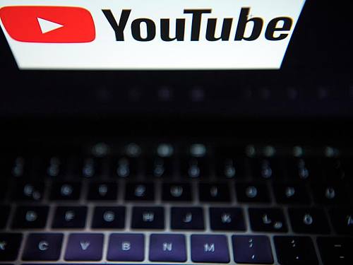 YouTube versteht sich als technische Plattform und sieht vor allem seine Nutzer in der Verantwortung. Foto: Monika Skolimowska