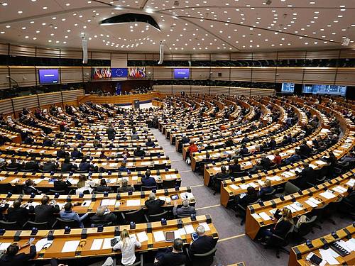 Das Europaparlament in Brüssel beschäftigt sich mit dem europäischen Urheberrecht. ((Foto: Laurent Dubrule/EPA))