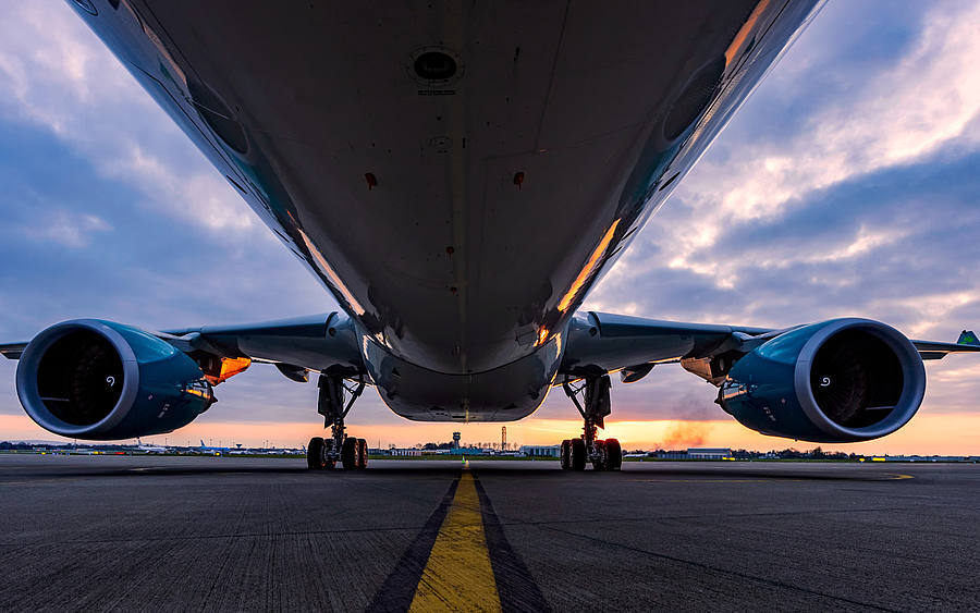 Flugzeugbauch