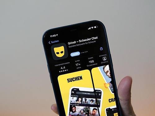 Die norwegische Datenaufsichtsbehörde hat die Dating-App Grindr wegen Verstoßes gegen Datenschutzbestimmungen mit einer Millionenstrafe belegt. Foto: Christoph Dernbach/dpa