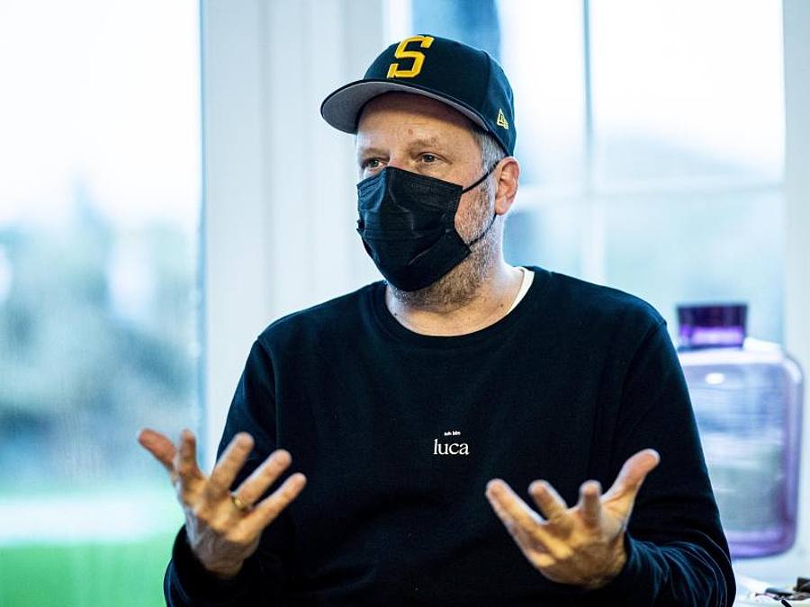 Rapper Smudo hat die von ihm mitentwickelte Luca-App gegen Kritik in Schutz genommen. Foto: Axel Heimken/dpa