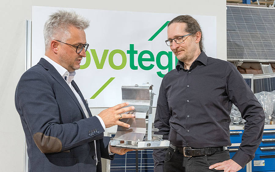 Alexander Schütt und Dr. Frank Morawietz, BayWa r.e. Solar Energy Systems.