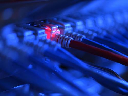 Gut 40 Prozent deutscher Unternehmen erleben Cyberangriffe. Foto: Felix Kästle/dpa