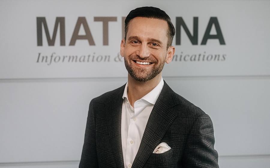 Tim Thomas, Materna