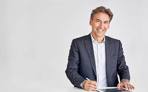 Dr. Ralf Gräßler, Veda