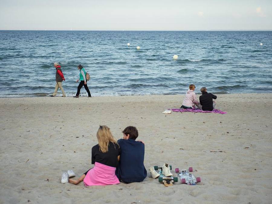 Am Strand der Gemeinde Scharbeutz im Kreis Ostholstein. Foto: Gregor Fischer/dpa
