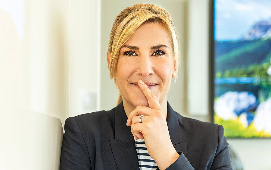 Nadine Wolanke, Salesforce
