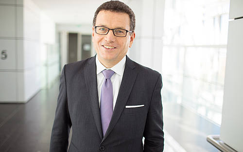 Seit dem 1. Mai 2018 ist er CEO von Orange Business Services: Dr. Helmut Reisinger.